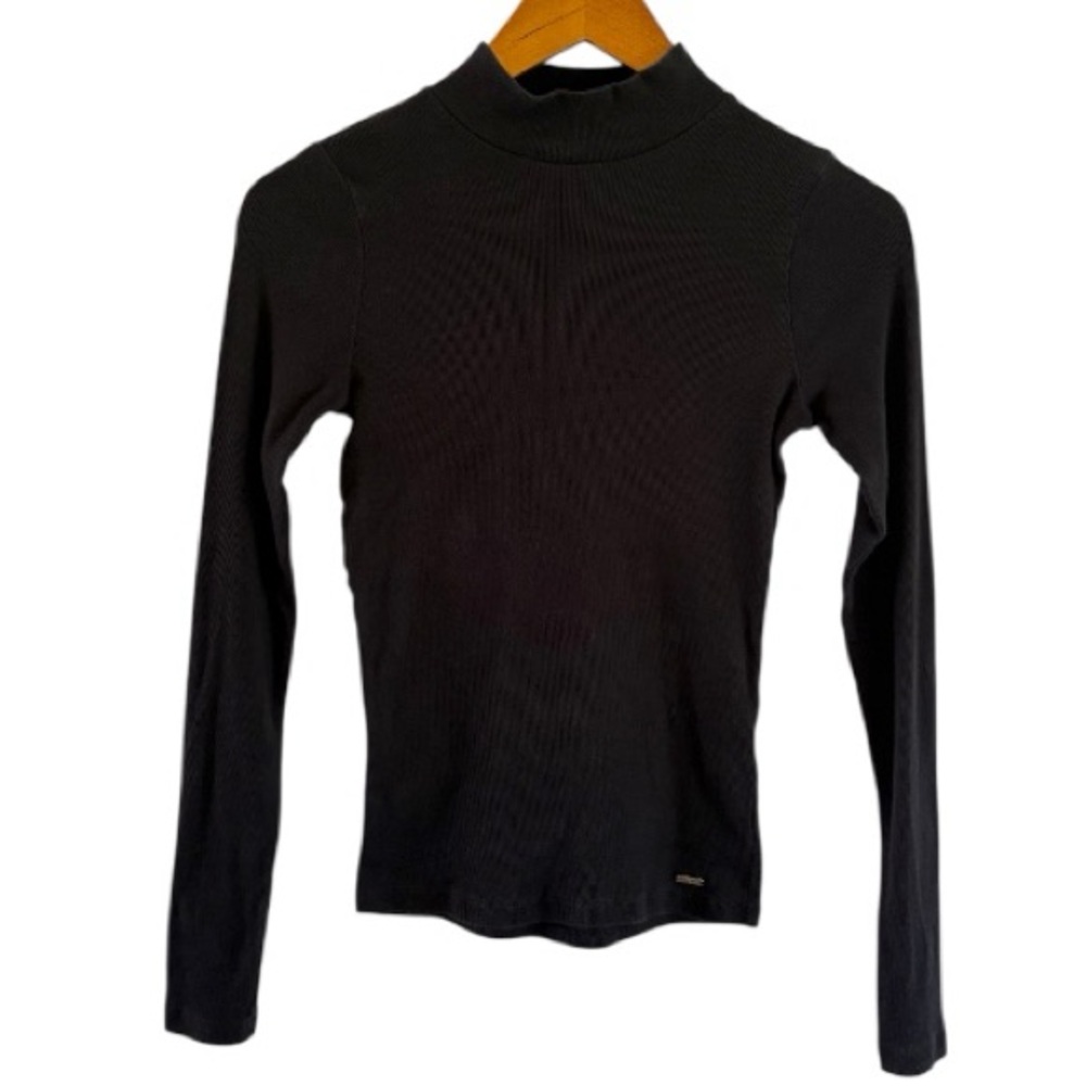 Hollister Black Must-Have Collection Top